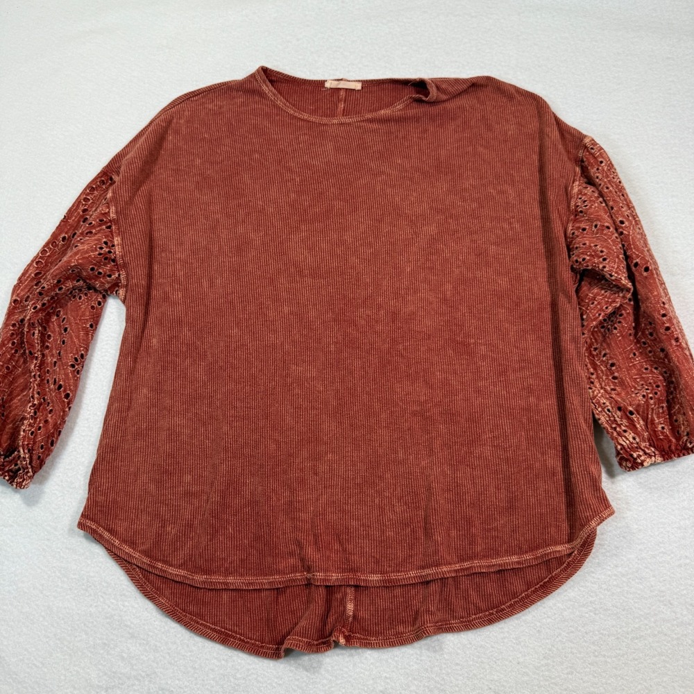 Hummingbird Top Women S Rust Rayon Stretch Crew Neck Long Sleeve Blouse